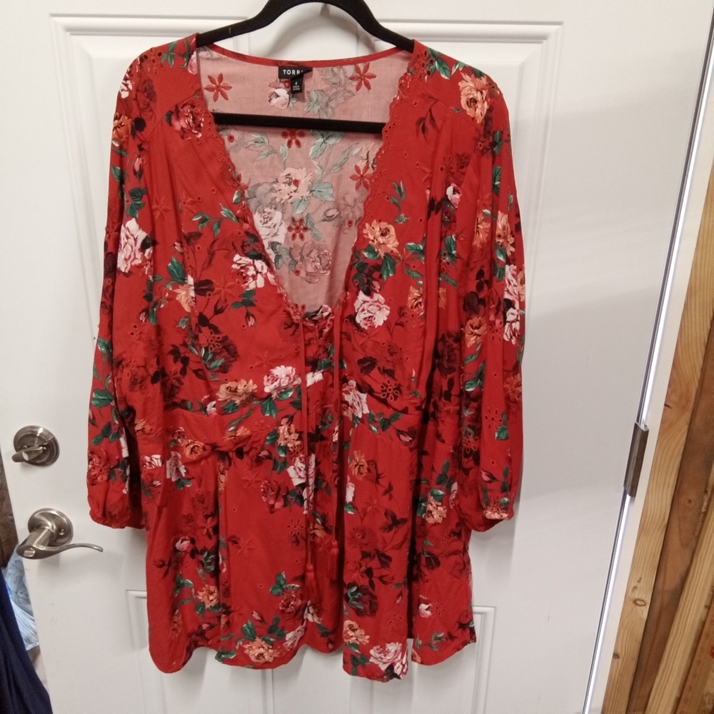 Torrid Eyelet Lace-Up Babydoll Top - Challis Floral Red Size‎ 1 - Picture 6 of 6